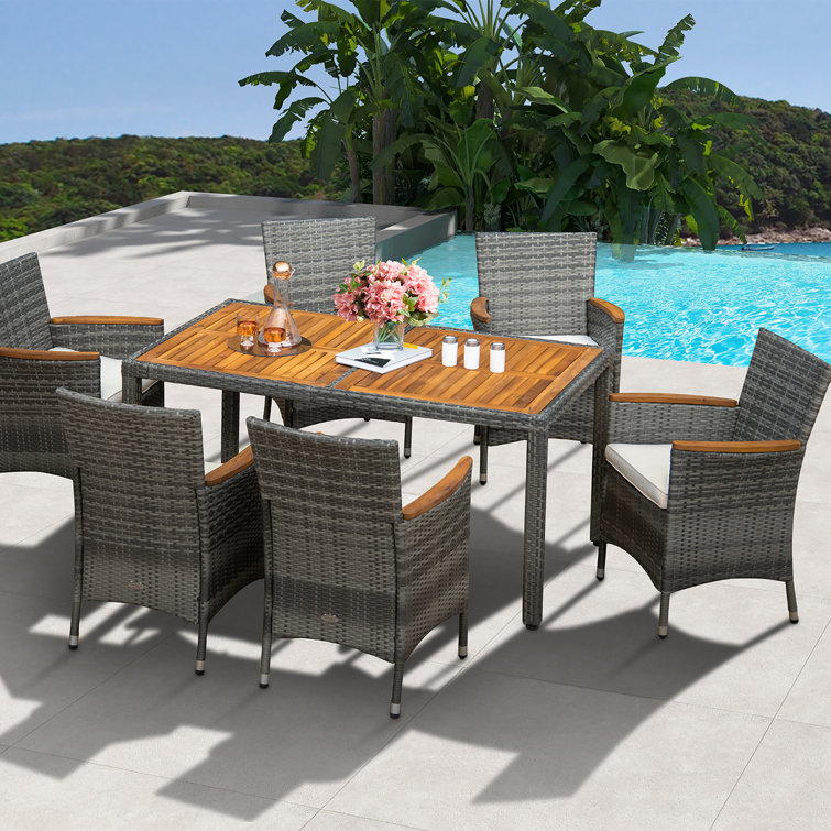 Kadenn 6 Person Rectangular Outdoor Dining Set